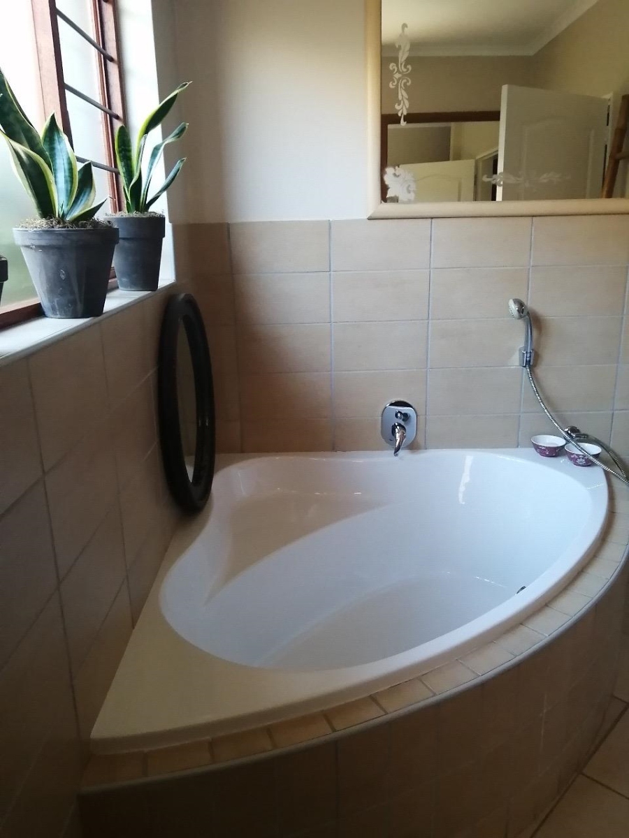 3 Bedroom Property for Sale in Wilkoppies North West